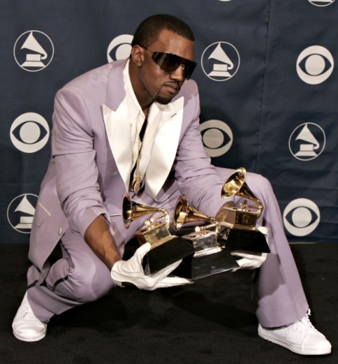 Kanye-West-with-Grammys-640x688